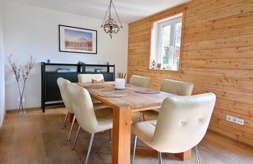 Falkenburg House | Escape to Traum Chalet: Private Forest & Cozy Cabin Retreat