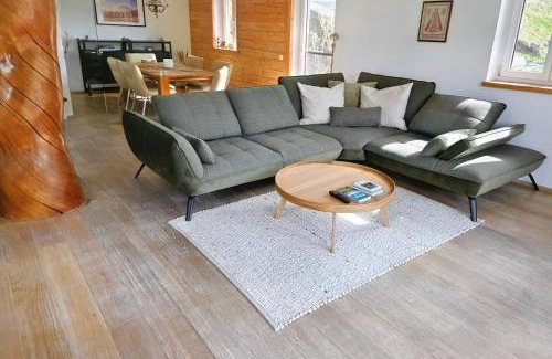 Falkenburg House | Escape to Traum Chalet: Private Forest & Cozy Cabin Retreat