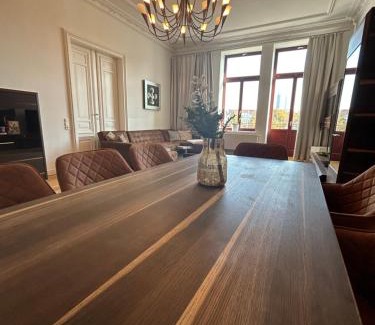 Mitte Apartment | Spacious City Retreat with 4 Rooms and Child-Friendly Amenities