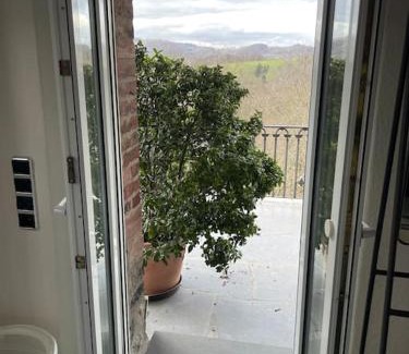 Lindenfels Apartment | Unforgettable Views with Family-Friendly Amenities