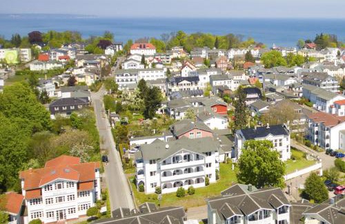 Gohren Apartment | Stunning Sea View Apartment with Balcony - Villa Fernsicht