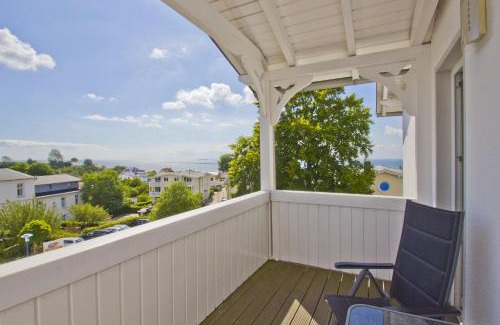 Gohren Apartment | Stunning Sea View Apartment with Balcony - Villa Fernsicht