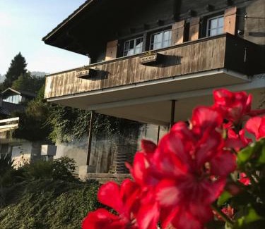 Krattigen Apartment | Inviting Chalet with Breathtaking Ocean Views & High Ratings