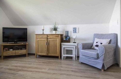 Maasholm Apartment | Idyllic Oceanfront Retreat in Maasholm with Pet-Friendly Perks