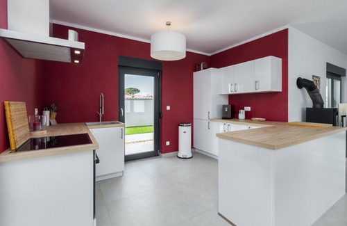 Radini House | Ocean View Villa with Private Pool for 8 Guests
