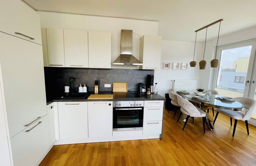 Edinghausen Apartment | Comfortable Retreat at the Foot of Westerberg with Breakfast