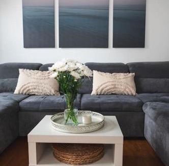 Rhein-Erft-Kreis District Apartment | Inviting Retreat in Kölner Süden with Oceanfront Views