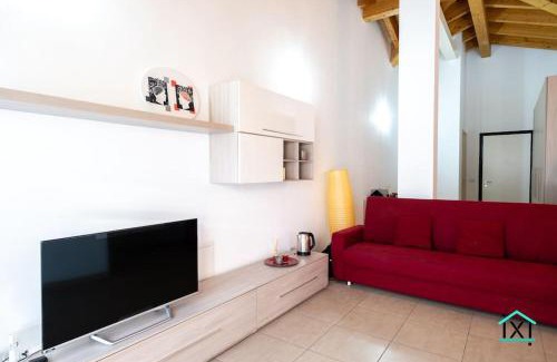 Travedona-Monate Apartment | Idyllic Travedona Loft by Lake Ixihome - Child Friendly Stay