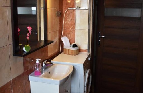 Pradnik Bialy Apartment | Family-Friendly Travel Apartment in Cracow with High Ratings
