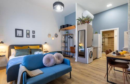 Safranar Apartment | Discover Travel Habitat Patraix Suite with Outdoor Terrace