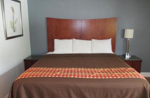 Lakehurst Hotel | Family-Friendly Travel Inn and Suites for Your Getaway