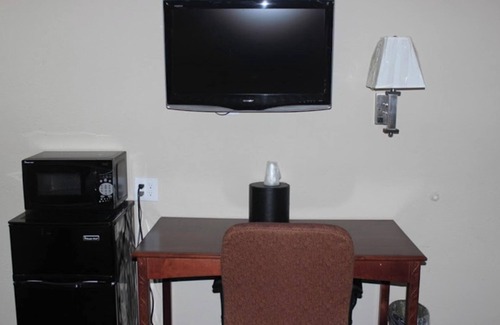 South Central Omaha Hotel | Budget-Friendly Travel Inn Omaha with Spa & Breakfast