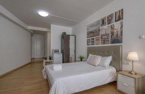 Centro / Baixa Apartment | Comfortable Stay at Travel & Live Aliados Apartment