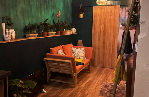 Aubie-et-Espessas Apartment | Discover Travel Room Bordeaux: Your Ideal Retreat Awaits