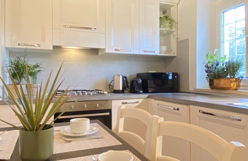 Capannori House | Smart Travel Escape with Free Wi-Fi & Family-Friendly Amenities