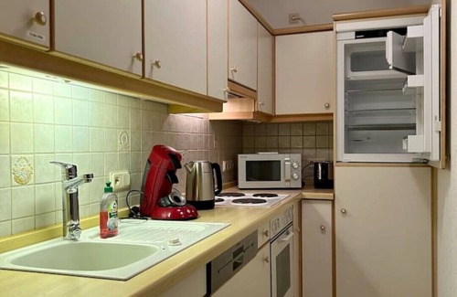 Erden Apartment | Comfortable Vacation Apartment with Kitchen & Breakfast