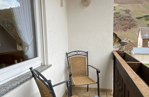 Erden Apartment | Comfortable Vacation Apartment with Kitchen & Breakfast