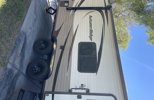 Brawley House | Ultimate Family Getaway in a Travel Trailer - 10/10 Rated
