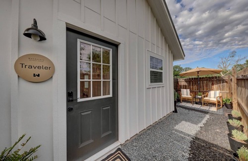 Comfort House | Traveler: A Guest Suite for the Explorer at Heart in Comfort, TX