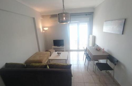 Kavala Apartment | Pet-Friendly Oceanfront Traveler Homes 2 with Breakfast