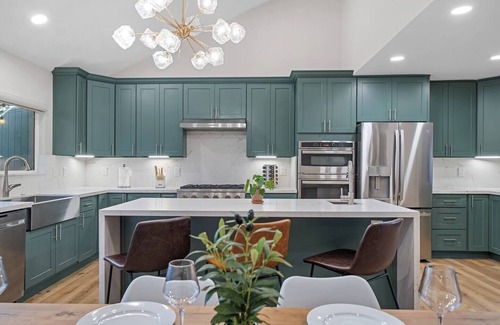 Mira Mesa House | Traveler's Dream New Modern Farmhouse Retreat