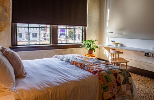 Clarksdale Hotel | Top-Rated Travelers Hotel with Family-Friendly Amenities