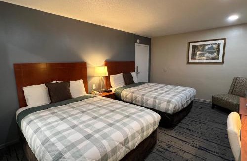 Downtown Eugene Hotel | Budget-Friendly Stay at Travelers Inn Eugene University
