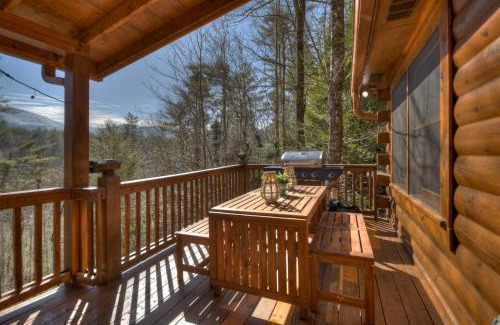 Hidden Lake House | Relaxing Cabin with Hot Tub & Breathtaking Mountain Views