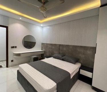 D.H.A. Apartment | Family-Friendly 2BR Apt in Gulshan Iqbal, Perfect Getaway