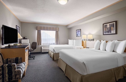 Fort McMurray Hotel | Convenient Travelodge by Wyndham Fort McMurray Awaits You
