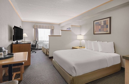 Fort McMurray Hotel | Convenient Travelodge by Wyndham Fort McMurray Awaits You