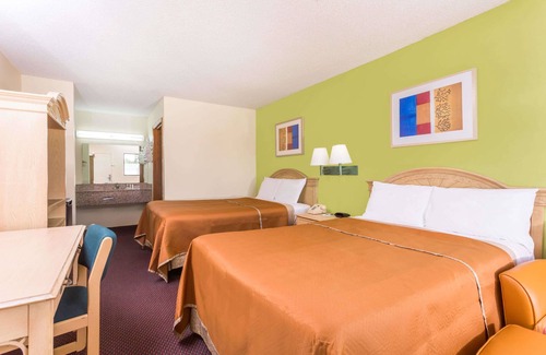 Cordele Hotel | Eco-Friendly Travelodge by Wyndham Cordele with Breakfast