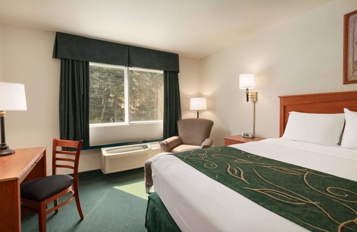 Dunsmuir Hotel | Enjoy Family-Friendly Comfort at Travelodge by Wyndham Dunsmuir