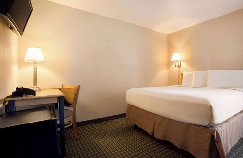 Edgemont Hotel | Family-Friendly Travelodge by Wyndham Edgemont Awaits You