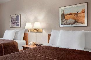 Elko Hotel | Budget-Friendly Travelodge by Wyndham Elko NV with Breakfast