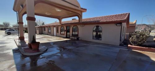 Kanab Hotel | Budget-Friendly Travelodge by Wyndham Kanab for Families