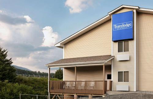 Low Moor Hotel | Comfortable Stay at Travelodge by Wyndham Low Moor