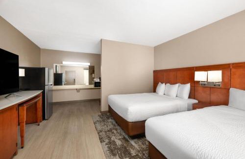 Parker Hotel | Family-Friendly Stay at Travelodge by Wyndham Parker