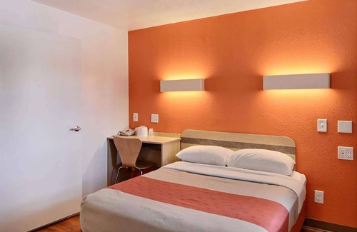 Brattleboro Hotel | Accessible Travelodge in Brattleboro, VT - Family-Friendly Stay