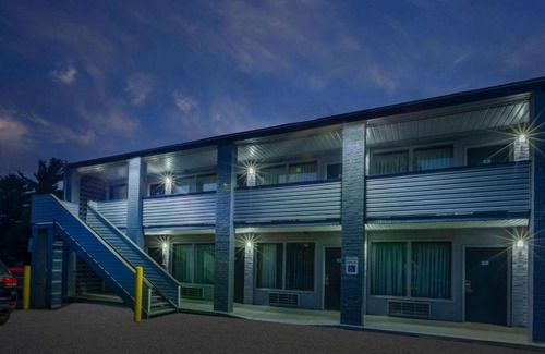 Charles Town Hotel | Budget-Friendly Travelodge by Wyndham in Harpers Ferry
