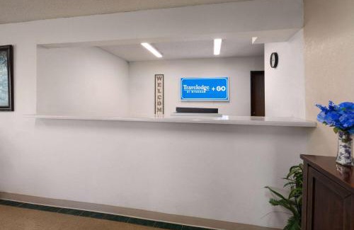Redwood Falls Hotel | Convenient Stay at Travelodge by Wyndham Redwood Falls