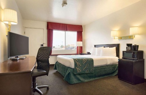 Winslow Hotel | Budget-Friendly Travelodge by Wyndham in Winslow, Pet Friendly