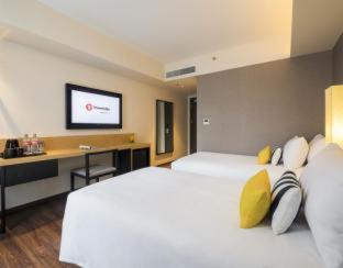 Khlong Toei Nuea Hotel | Stay at Travelodge Sukhumvit 11: Family-Friendly Retreat