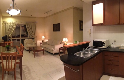 Kuching Condo | Discover TravelQube Ariva Kuching Homestay with Pool Access