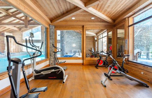 Saint-Chaffrey Apartment | Elegant Stays at Résidence Le Hameau du Rocher Blanc