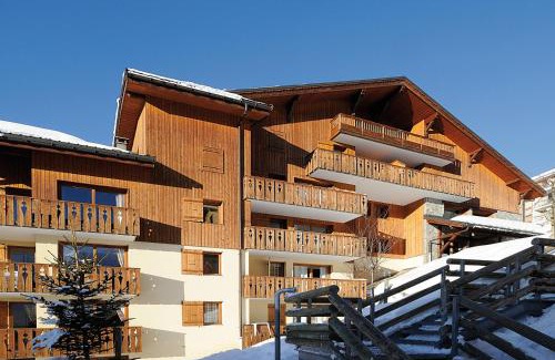 Plan Peisey Apartment | Discover Comfort at Résidence L'Arollaie - Guest Favorite