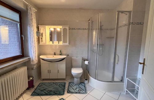 Alt-Travemunde/Ronnau Apartment | Pet-Friendly Getaway at Travemünde Kleine Perle