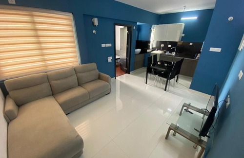 Nedumbassery Apartment | Budget-Friendly Traven Transit Apartment for Families