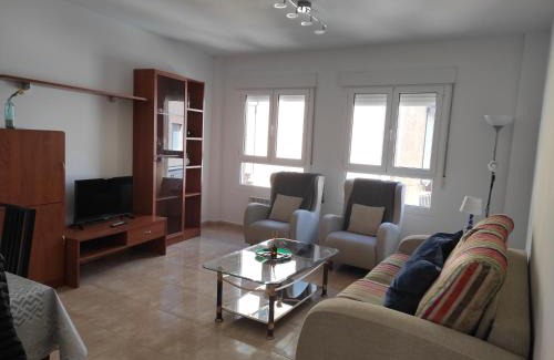 Casalarreina Apartment | Inviting Travesía de La Rioja: Pet & Child-Friendly Retreat