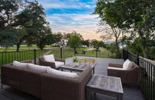 Cardinal Hills House | Travis by AvantStay: Ideal Waterfront Lake Retreat for Families